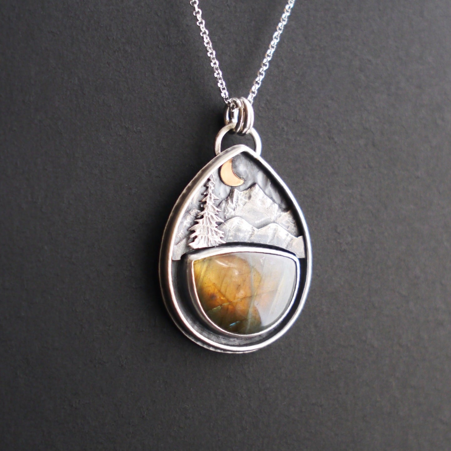 Labradorite Mountain Moonlight Pendant (3)
