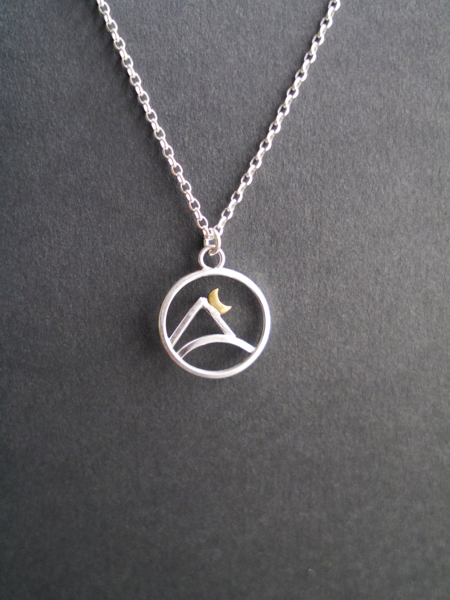 Minimalist Mountain Charm Pendant (4)