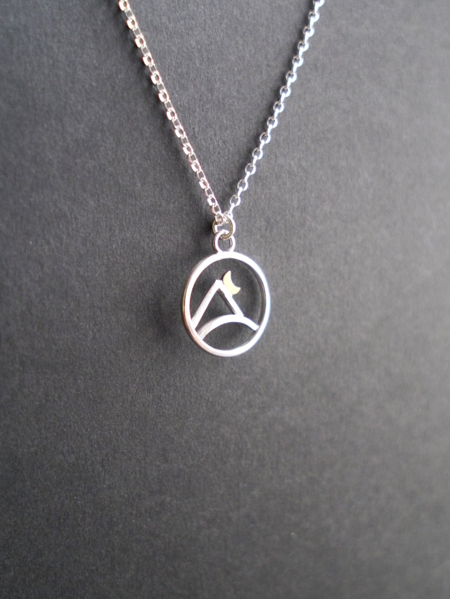Minimalist Mountain Charm Pendant (4)