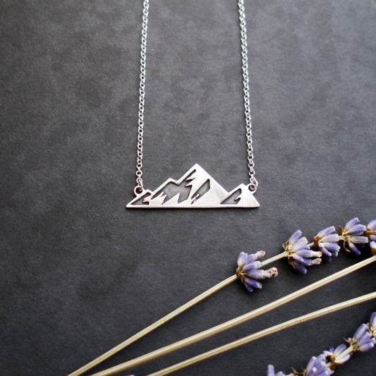 Ridgeline Bar Necklace