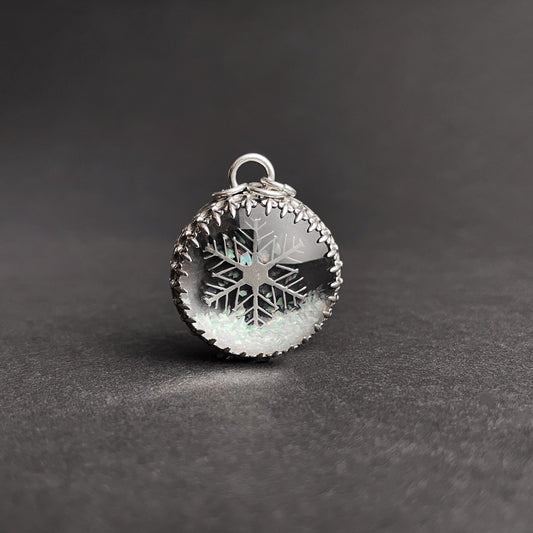 Winter Wonderland Snow Globe Pendant